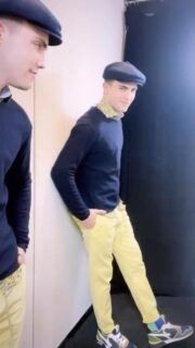En Cardenal hoy apostamos por el amarillo 💛

¿Qué outfit te ha gustado más?

Encuéntralo en nuestras tiendas de Casco Viejo o Indautxu, también en nuestra web www.cardenalbilbao.es

 #bilbao #ropahombre #ropa #manin #newin #newcollection #outfit #inspo